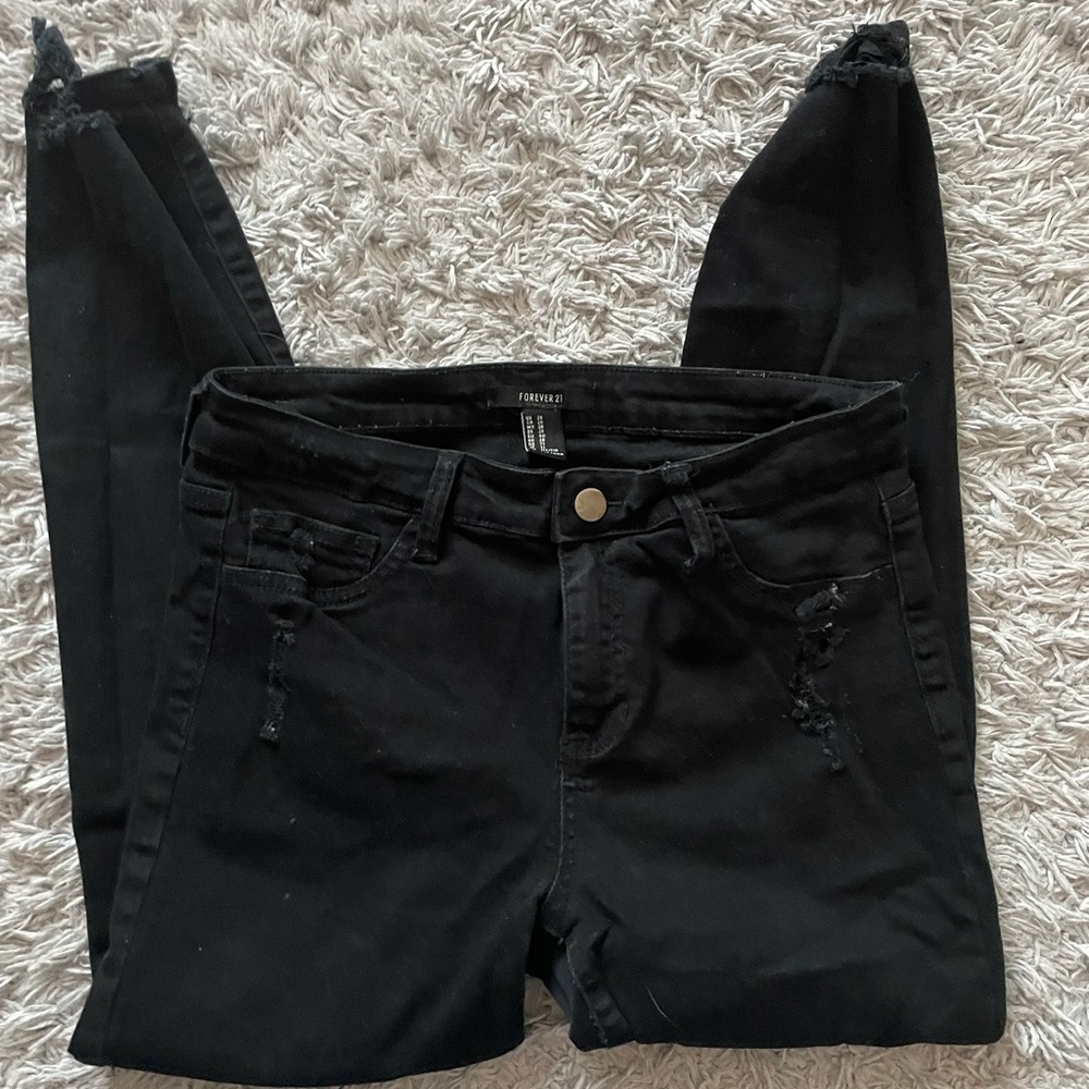 Forever 21 black ripped jeans